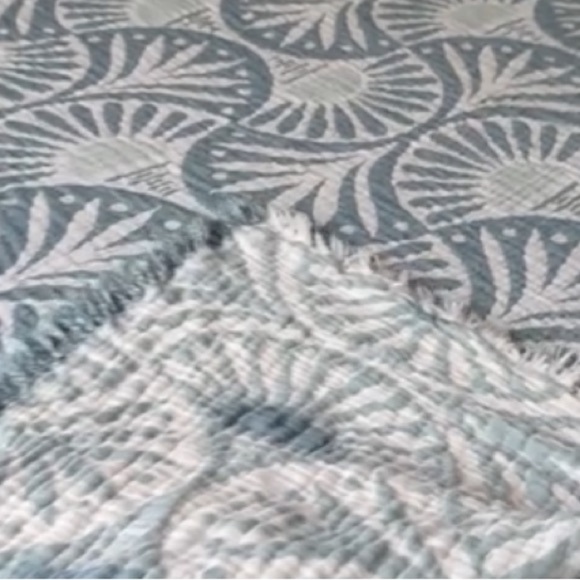 Ginkgo Deco Leaf Quilt 2 Side FLiPSiDE Green + Cream Patterned Quilt KING NEW - Picture 7 of 15